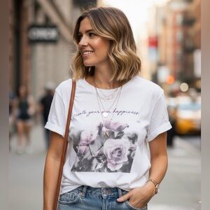 EUC ONE ❤️Clothing  size L T-shirt short sleeve with front graphic roses.